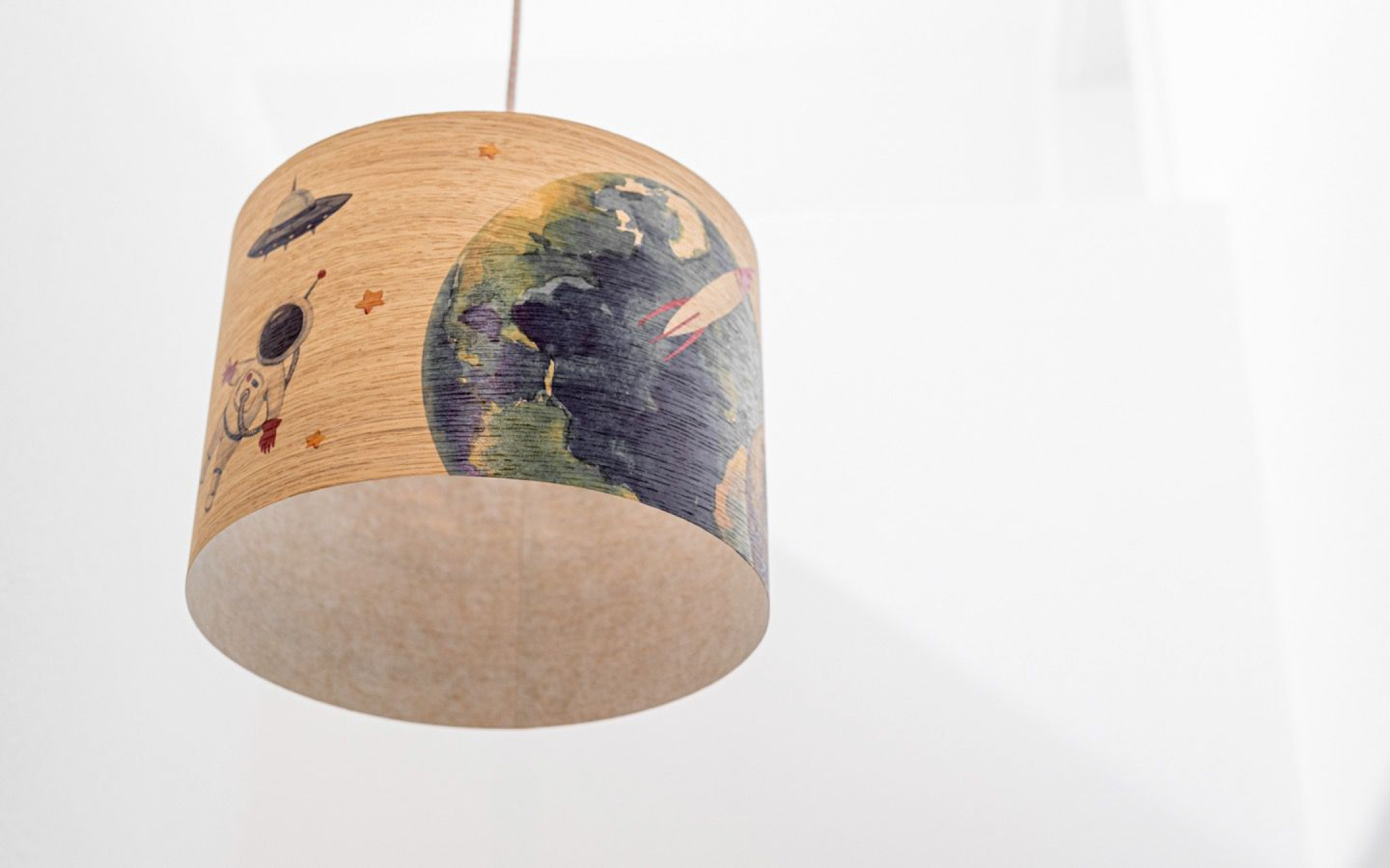 Kinderlampenschirme aus Holz