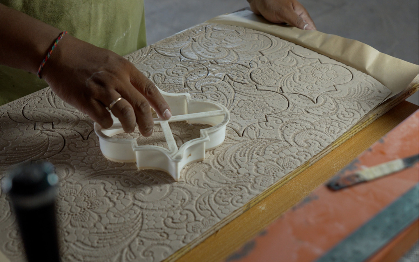 RECLAY - Tactile Wallpaper