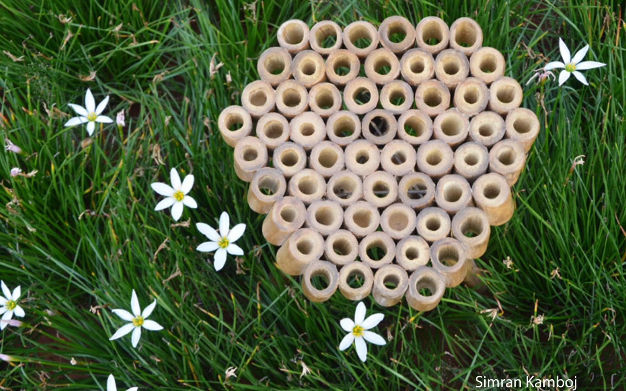 Keana, bamboo stool